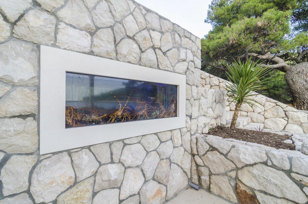 Pine Tree Boutique Apartments Saplunara Ngoại thất bức ảnh