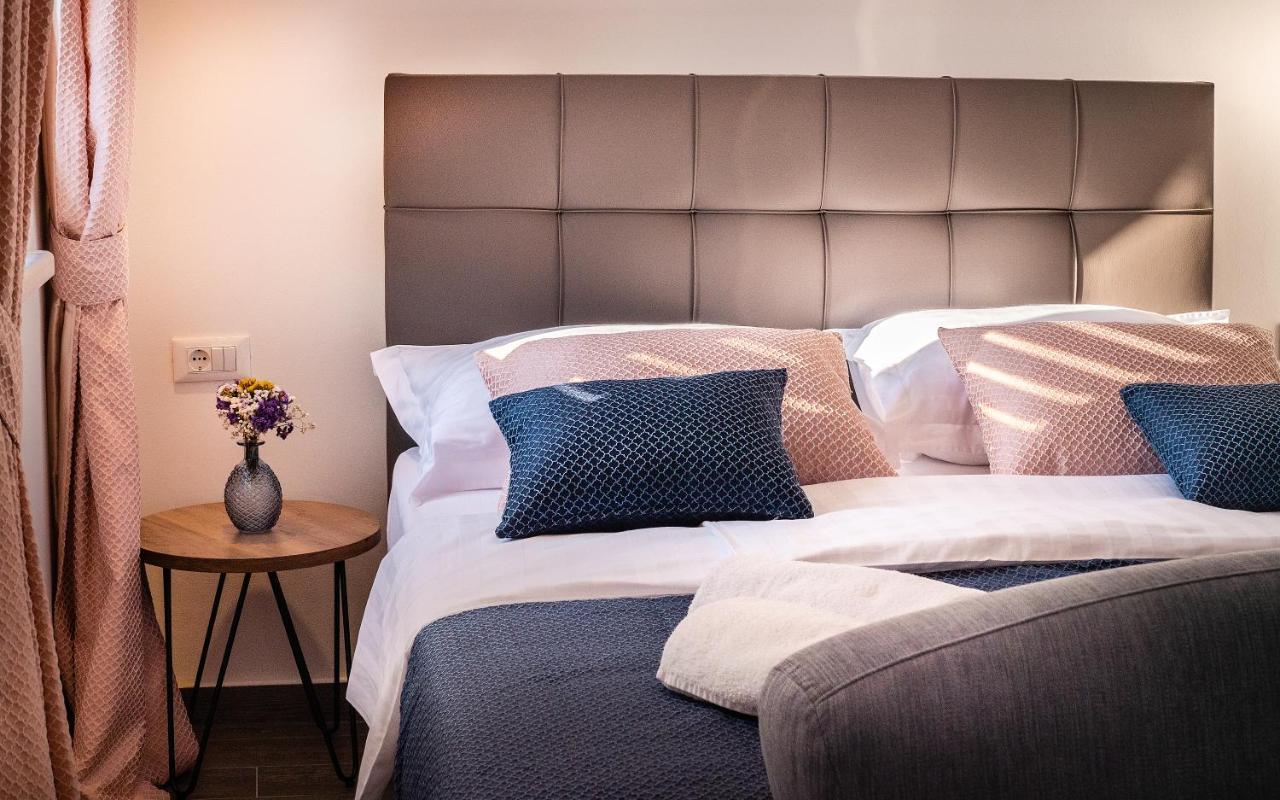 Pine Tree Boutique Apartments Saplunara Ngoại thất bức ảnh